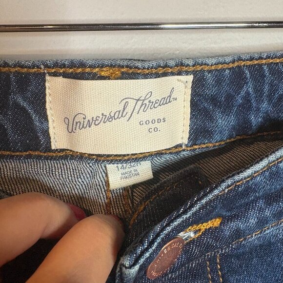 Universal Thread High Rise Slim Straight jeans - Picture 6 of 6